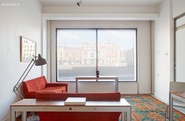 Unit 2, Isoldes Towers, Temple Bar, Dublin 8 - Click to view photos