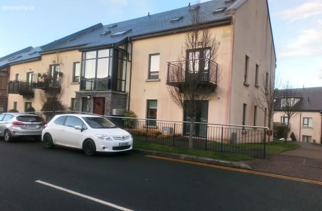 Slade Castle Avenue, Saggart, Co. Dublin - Click to view photos