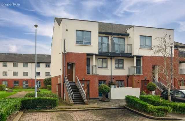 30 Rosse Court Terrace, Lucan, Lucan, Co. Dublin - Click to view photos