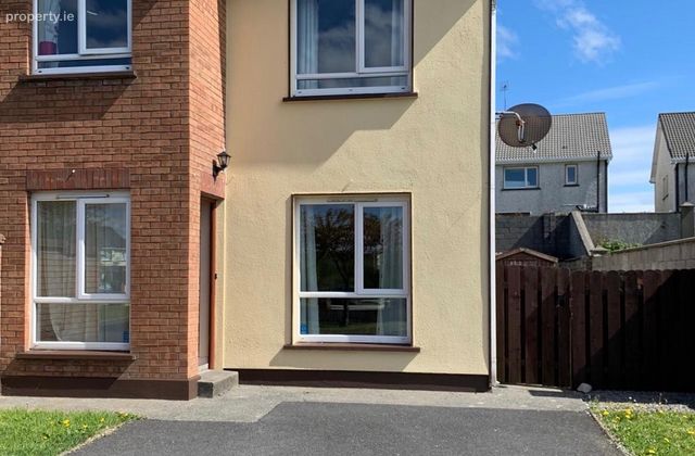 Lakeview Rathbawn Road, Castlebar, Co. Mayo - Click to view photos
