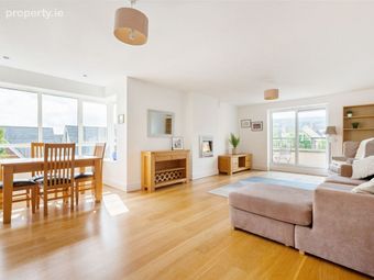 37 Ballintyre Demesne, Dublin 16, Ballinteer, Dublin 16 - Image 2