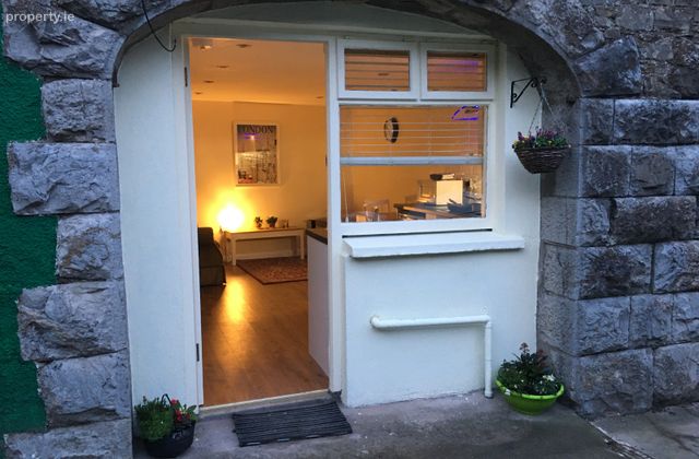 Bridge Street, Ardee, Co. Louth - Click to view photos