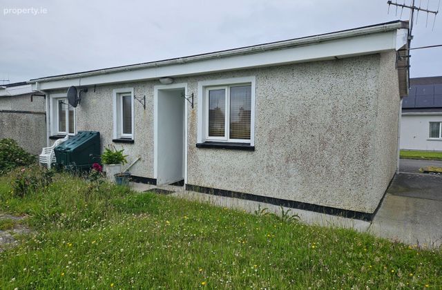 49 Banna Beach Holiday Homes, Ardfert, Banna, Co. Kerry - Click to view photos