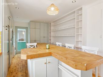 Short Let - Orby View, The Gallops, Sandyford, Dublin 18 - Image 5