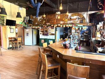 Lilly O`briens Public House &amp; Apartments, Castle Street, Roscrea, Co. Tipperary, Roscrea, Co. Tipperary - Image 2