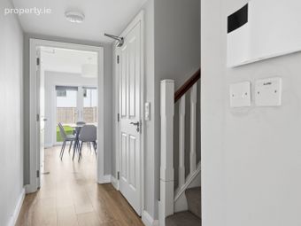 18 Bay Meadows View, Dublin 15, Hollystown, Dublin 15 - Image 2