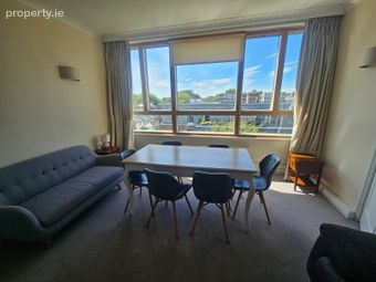 Apartment 46 , Finsbury House, Ballsbridge, Dublin 4 - Image 2