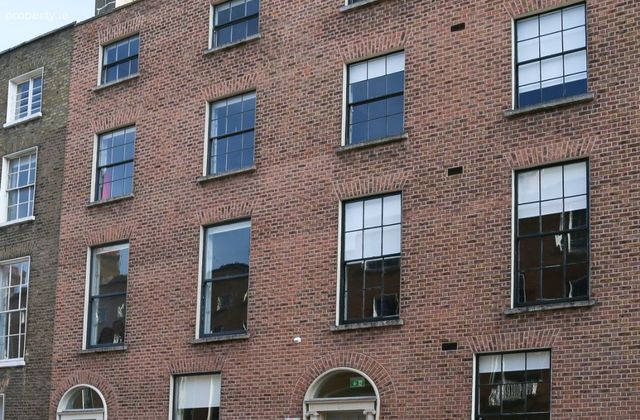 Mount Street Upper, Dublin 2 - Click to view photos