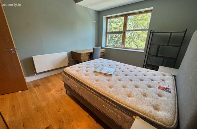 8 Alder Lodge, Farmleigh Avenue, Strawberry Beds, Co. Dublin - Click to view photos