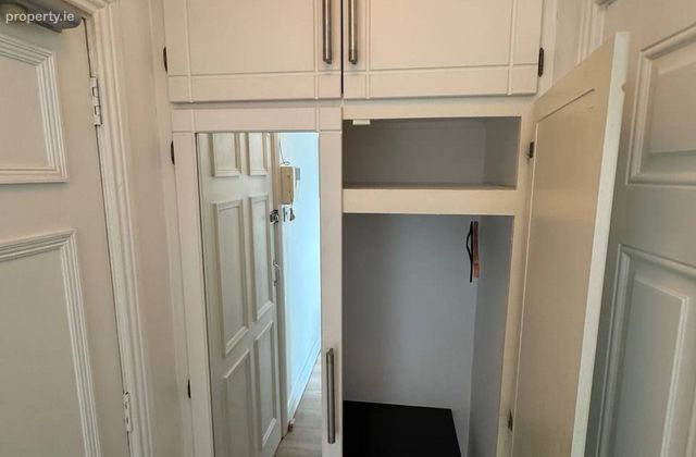 Apartment 34, Ashurst, Mount Merrion Avenue, Black, Stillorgan, Co. Dublin - Click to view photos