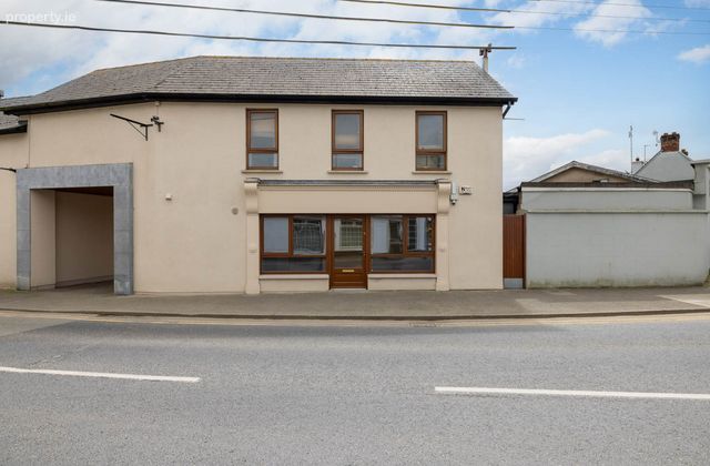 Apt 9 Castle Yard, Ferns, Enniscorthy, Co. Wexford, Ferns, Co. Wexford - Click to view photos