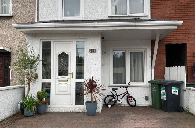 247 Cedarwood Park, Dundalk, Co. Louth - Click to view photos