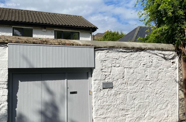 Pembroke Mews, 45 Pembroke Lane, Ballsbridge, D4, Ballsbridge, Dublin 4 - Click to view photos
