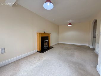 38 Christendom Avenue, Abbeylands, Ferrybank, Slieverue, Co. Kilkenny - Image 4