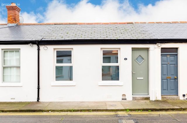 61 Harold`s Cross Cottages Dublin 6, Harold's Cross, Dublin 6 - Click to view photos
