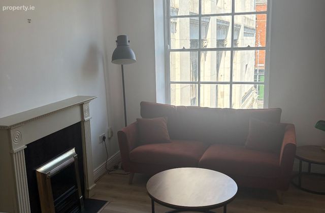 Apartment 9, Palace Gardens, Exchange Court, Dubli, Temple Bar, Dublin 2 - Click to view photos