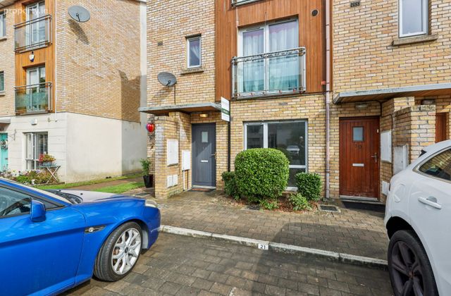 21 Waterside Lawn, Waterside, Malahide, Co. Dublin - Click to view photos