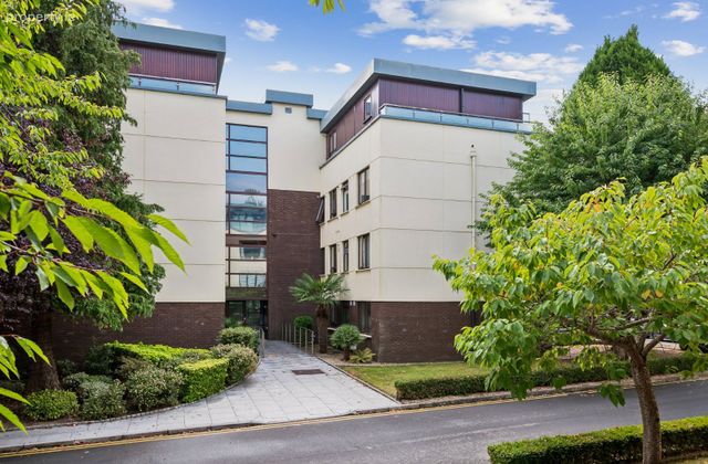 Apartment 14, Brookfield Court, Dartry, Dublin 6 - Click to view photos