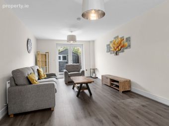 1 Diswellstown Place, Hamilton Park, Carpenterstown, Dublin 15 - Image 3
