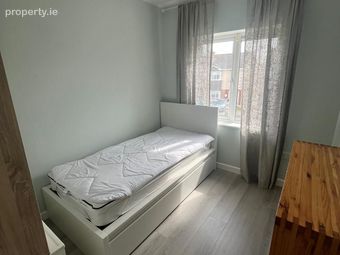 86 The Close, Curragh Grange, Newbridge, Co. Kildare - Image 4