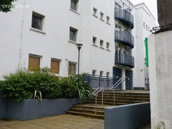 Apartment 27, Block B, South Terrace Court, Cork City Centre, Co. Cork - Image 5