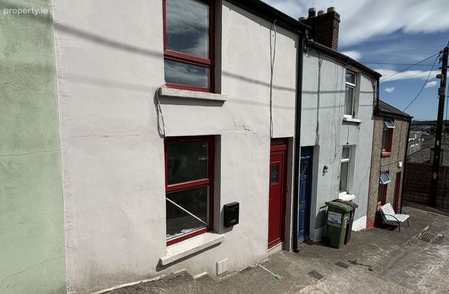 Leeview Terrace, Blarney Street, Sunday's Well, Co. Cork - Click to view photos