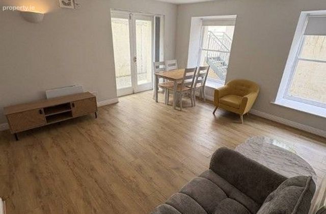 1 Bedroom Apartment, Rosedale, Inchicore, Dublin 8 - Click to view photos
