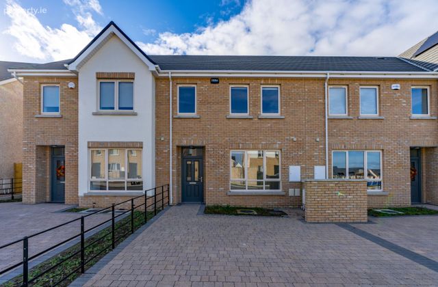 Westmill Row, Miller's Glen, Swords, Co. Dublin - Click to view photos