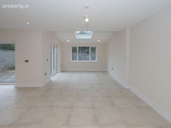 16 Hill Farm Avenue, Model Farm Road, Co. Cork - Image 4