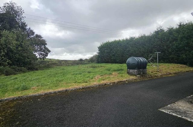 Ballinalassa, Belcarra, Castlebar, Co. Mayo - Click to view photos