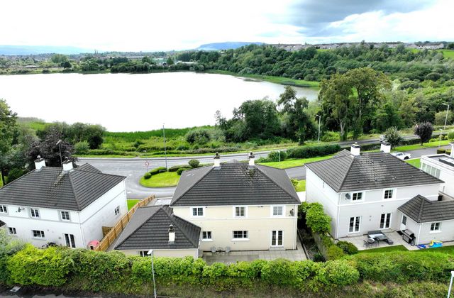 2 Lakeside Avenue, Enniskillen, Co. Fermanagh, Enniskillen, Co. Fermanagh - Click to view photos