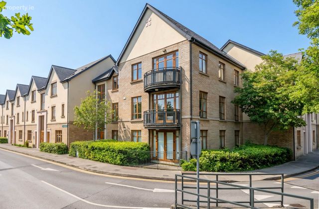17 Woodbrook Park, Castleknock, Dublin 15, Castleknock, Dublin 15 - Click to view photos