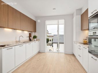 3 Bed Duplex, Druids Park, Druids Glen Road, Dublin 18, Cabinteely, Dublin 18 - Image 2