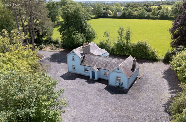 The Old School House, Carnalway, Kilcullen, Co. Kildare - Click to view photos