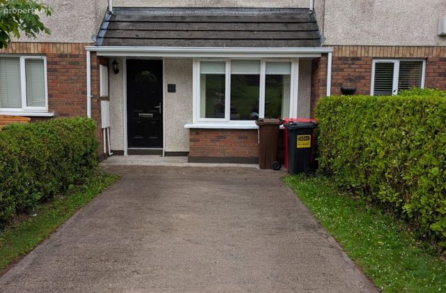 57 Oak Drive, Cobh, Co. Cork - Click to view photos
