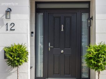 12 Eglinton Square, Dublin 4, Dublin 4 - Image 2