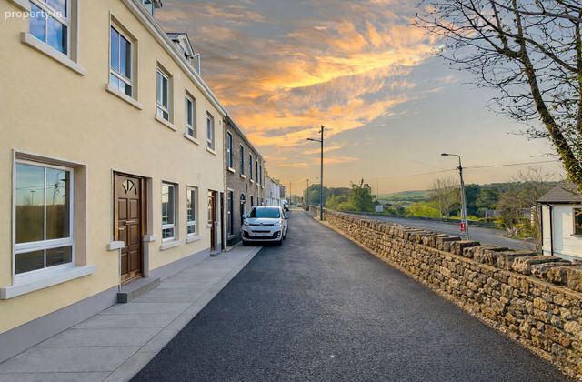 2 Atlantic View, West Rock, Ballyshannon, Co. Donegal - Click to view photos