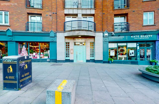 Apartment 11, Ovenden House, Christchurch, Dublin 8 - Click to view photos