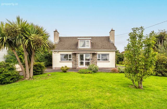 Crana Road, Buncrana, Buncrana, Co. Donegal - Click to view photos