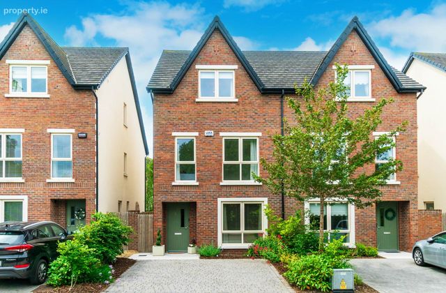 26 Oak Park Court, Oak Park, Naas, Co. Kildare, Naas, Co. Kildare - Click to view photos