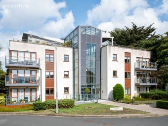 Apartment 3, Kelston Hall, Foxrock, Dublin 18 - Image 2