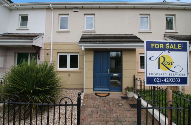 78 Clonlea, Mount Oval Village, Clarkes Hill, Rochestown, Co. Cork - Click to view photos