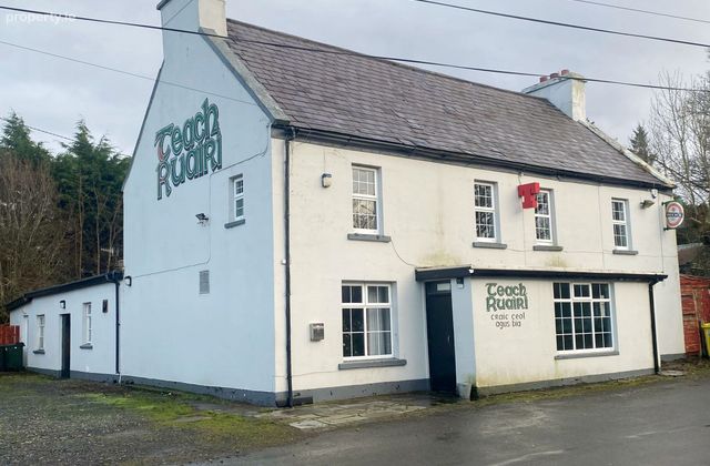 Teach Ruairi, Beltany Upper, Gortahork, Co. Donegal - Click to view photos