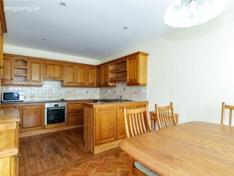 10 The Gardens, Threadneedle Road, Salthill, Galway, Salthill, Co. Galway - Image 5