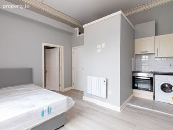 Flat 4, 223 North Circular Road, Cabra, Dublin 7 - Image 4