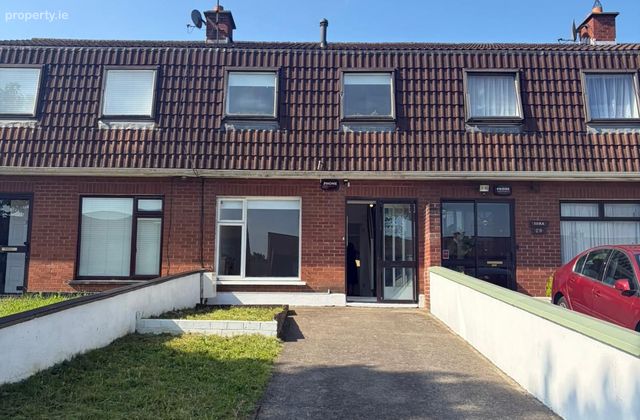 Woodford Drive, Clondalkin, Dublin 22 - Click to view photos