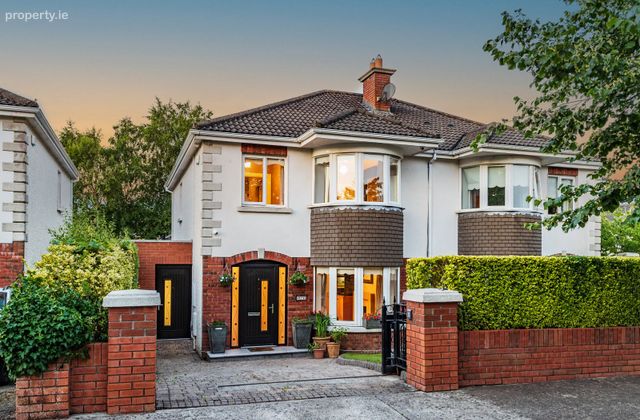 74 Oak Glade, Blessington Road, Naas, Co. Kildare - Click to view photos