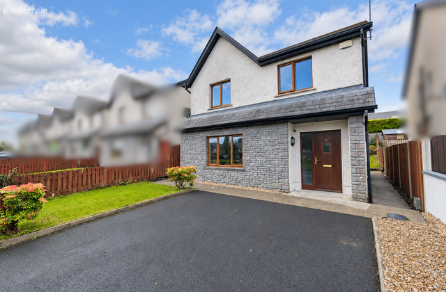 10 Cluain Aoibhinn, Claremorris, Co Mayo, Claremorris, Co. Mayo - Click to view photos