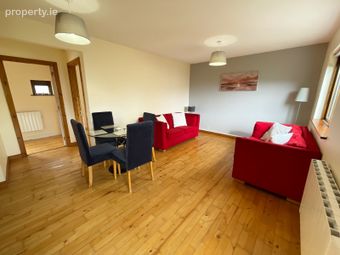 17 Carleton Village, Golf Links Road, Youghal, Co. Cork - Image 4