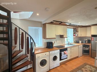 8 Strandview Terrace, Bettystown, Co. Meath - Image 3